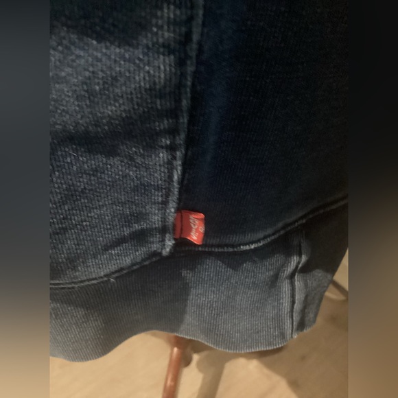 Levi’s Men’s pullover sweater. Size M. - Picture 2 of 5